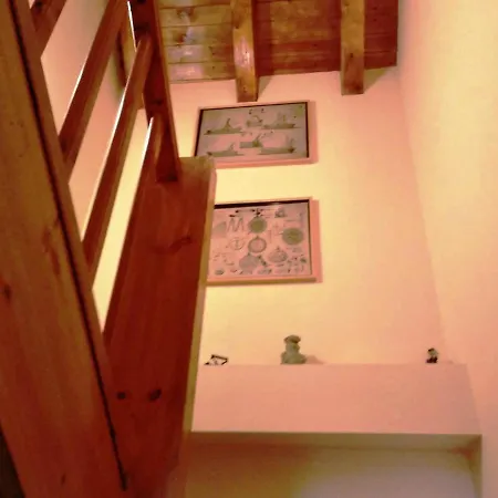 Duplex Familiar En 埃斯特里-德阿内乌